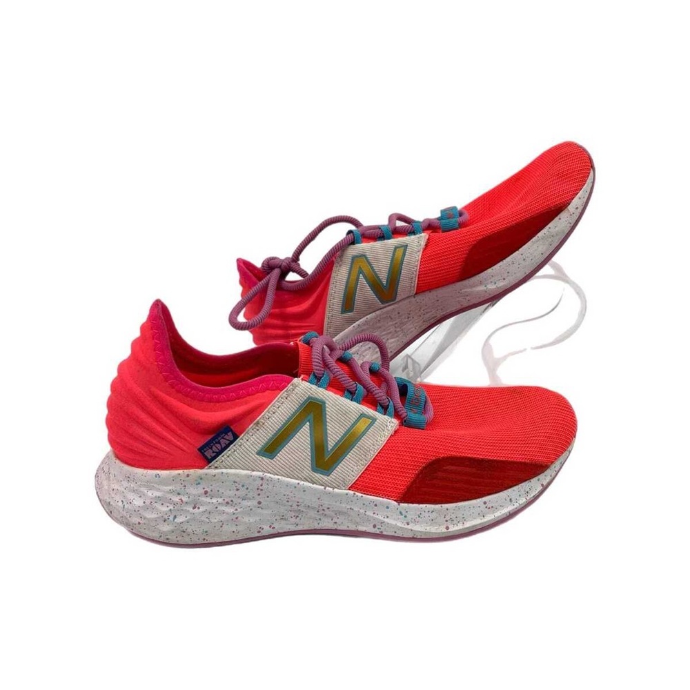 New balance sneakers - size 6, barely worn